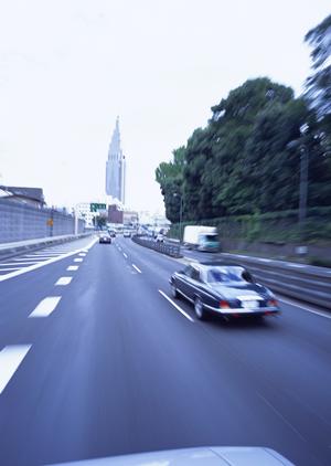 自動車の車検は短時間でより安価に